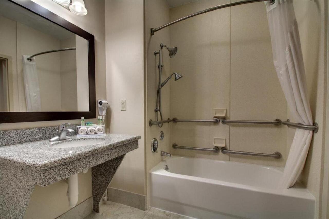 Holiday Inn Express Winona By Ihg Esterno foto